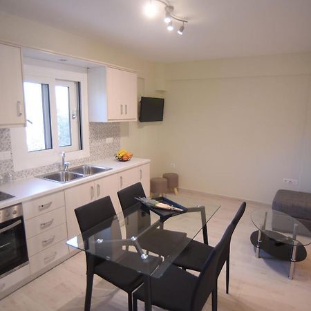 Mistral Apartments Kariotai Экстерьер фото